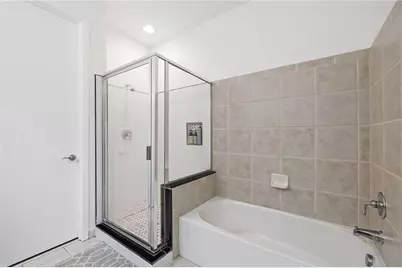 711 Cosmopolitan Drive NE #300, Atlanta, GA 30324 - Photo 11