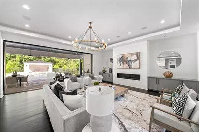 5211 Powers Ferry Road, Sandy Springs, GA 30327 - Photo 11