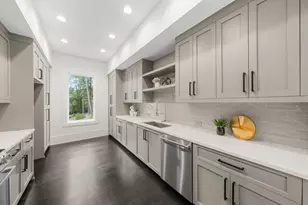 5211 Powers Ferry Rd, Sandy Springs, GA 30327 - Photo 11