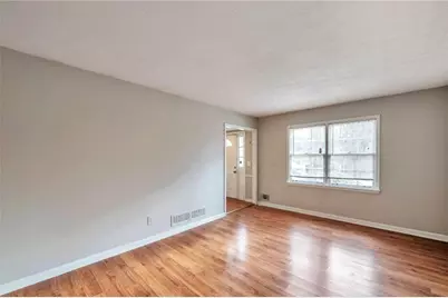 730 Rockborough Drive, Stone Mountain, GA 30083 - Photo 5