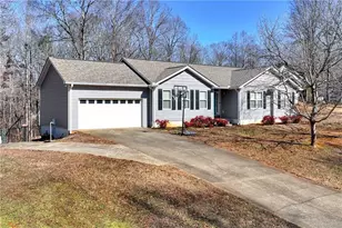 5124 Deer Path Ln, Gainesville, GA 30507 - Photo 1