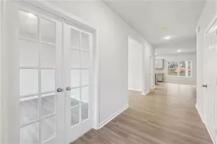 3726 Heron Creek Ct, Loganville, GA 30052 - Photo 3