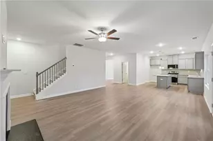 3726 Heron Creek Ct, Loganville, GA 30052 - Photo 9