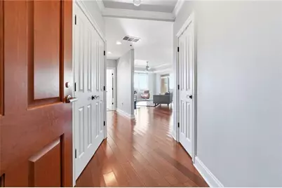 2881 Peachtree Road NE #902, Atlanta, GA 30305 - Photo 5