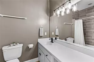 6396 Loch Arbor Dr, Flowery Branch, GA 30542 - Photo 19