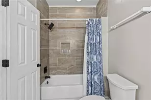 6396 Loch Arbor Dr, Flowery Branch, GA 30542 - Photo 15