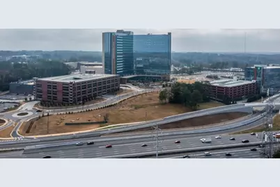 1895 Sterling Oaks Circle, Atlanta, GA 30319 - Photo 63