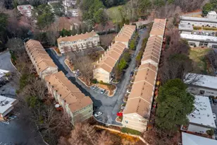 1895 Sterling Oaks Circle, Atlanta, GA 30319 - Photo 55