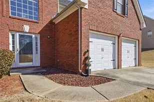 856 Haydens Ridge, Ellenwood, GA 30294 - Photo 3