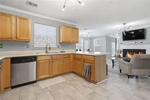 856 Haydens Ridge, Ellenwood, GA 30294 - Photo 13