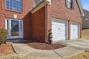 856 Haydens Ridge, Ellenwood, GA 30294 - Photo 3