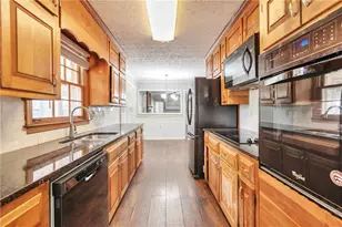 4290 Newcastle Cir, Lithonia, GA 30038 - Photo 15