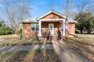 151 Clay St, Maysville, GA 30558 - Photo 1
