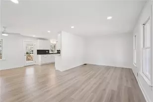 507 Castleaire Dr, Stone Mountain, GA 30087 - Photo 7