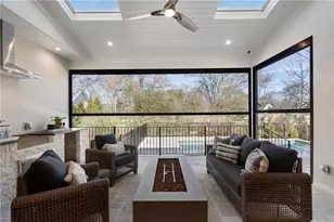 179 Meadow Dr, Alpharetta, GA 30009 - Photo 17