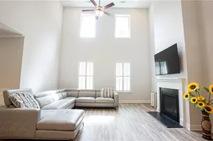 585 Briard Dr, Buford, GA 30518 - Photo 9