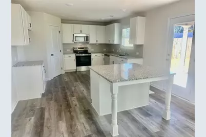 656 Rodeo Drive, Auburn, GA 30011 - Photo 7