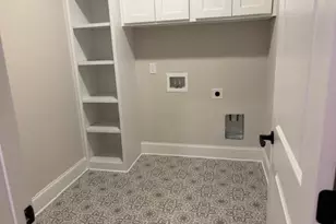 4040 Sierra Vis Cir, Cumming, GA 30040 - Photo 13