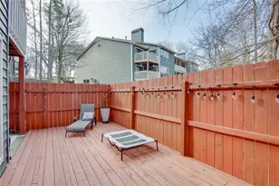 4552 Vinings Central Trace SE, Atlanta, GA 30339 - Photo 27