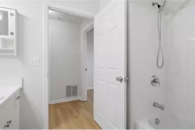 701 Vinings Forest Lane SE, Smyrna, GA 30080 - Photo 27