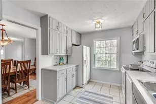 3560 Embry Cir, Atlanta, GA 30341 - Photo 13