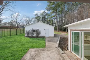 732 Earl St S E, Marietta, GA 30067 - Photo 39