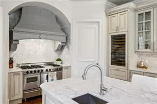 82 Blackland Rd NW, Atlanta, GA 30342 - Photo 17