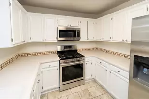 995 Westwell Run, Johns Creek, GA 30022 - Photo 7