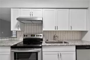 3109 Fairington Dr, Lithonia, GA 30038 - Photo 11