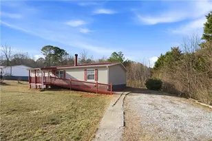 274 Heather Acres Dr, Alto, GA 30510 - Photo 3