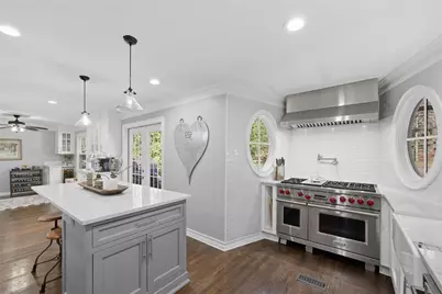 9330 Martins Lake Drive, Roswell, GA 30076 - Photo 13