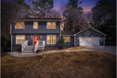 9330 Martins Lake Drive, Roswell, GA 30076 - Photo 3