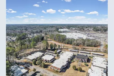 192 Rue Fontaine, Lithonia, GA 30038 - Photo 5