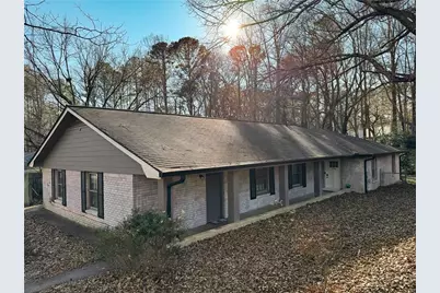 796 Wilson Circle SW, Marietta, GA 30064 - Photo 1