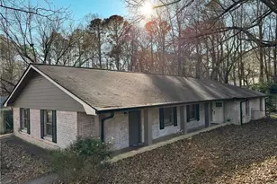 796 Wilson Cir SW, Marietta, GA 30064 - Photo 1