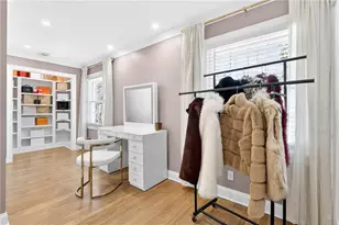 370 Valley Green Dr, Atlanta, GA 30342 - Photo 17