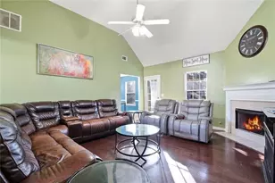 1394 Stephens Pond View, Loganville, GA 30052 - Photo 5