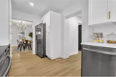 2093 Wildrose, Decatur, GA 30032 - Photo 7