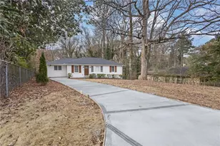 2093 Wildrose, Decatur, GA 30032 - Photo 3