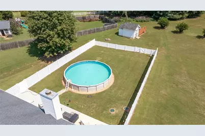 285 Meadowcreek Drive, Jefferson, GA 30549 - Photo 35