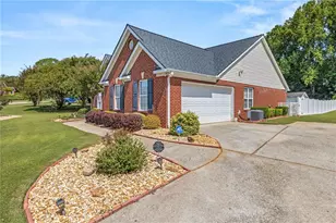 285 Meadow Creek Dr, Jefferson, GA 30549 - Photo 3