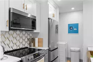 1074 Peachtree Walk NE, Atlanta, GA 30309 - Photo 13