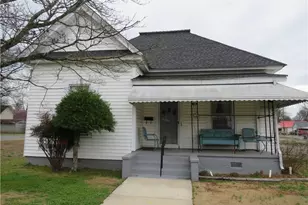 815 S Main St, Cedartown, GA 30125 - Photo 1