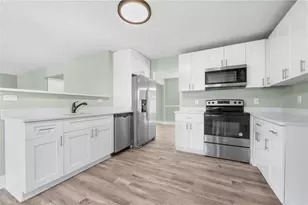 3948 Old Lantern Dr, Lithonia, GA 30038 - Photo 11