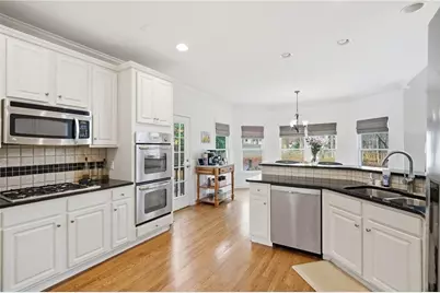 890 Lakefaire Landing, Suwanee, GA 30024 - Photo 9