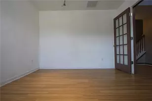 838 Roxholly Ln, Buford, GA 30518 - Photo 3