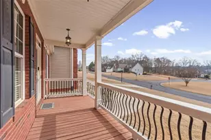 218 Thornhill Dr, Braselton, GA 30517 - Photo 3