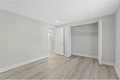 5268 Kinsdale Lane, Stone Mountain, GA 30088 - Photo 19