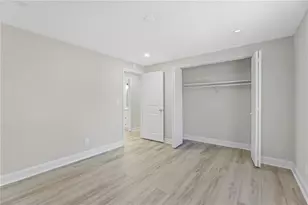 5268 Kinsdale Ln, Stone Mountain, GA 30088 - Photo 19