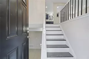 5268 Kinsdale Ln, Stone Mountain, GA 30088 - Photo 5